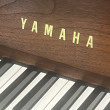 1999 Yamaha P22 studio piano - Upright - Studio Pianos